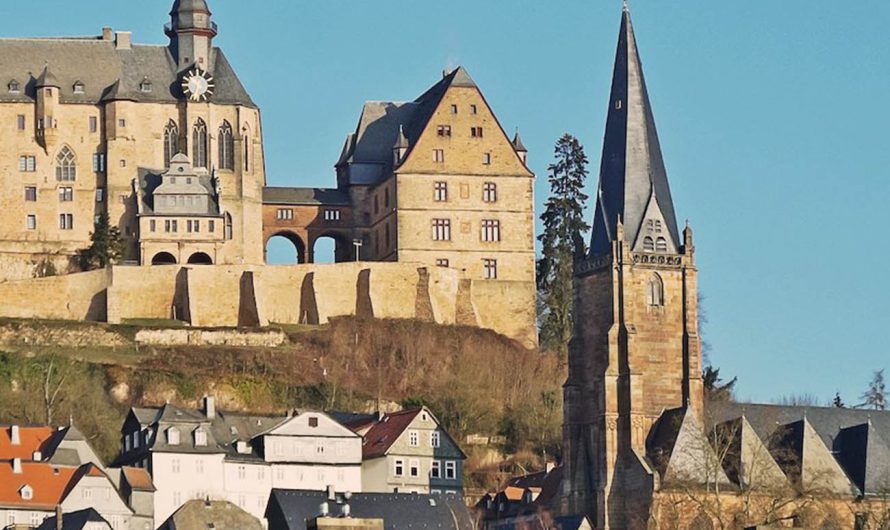 Die Erkundung von Marburger Schloss: Enthüllung der prächtigen Architektur des Mittelalters